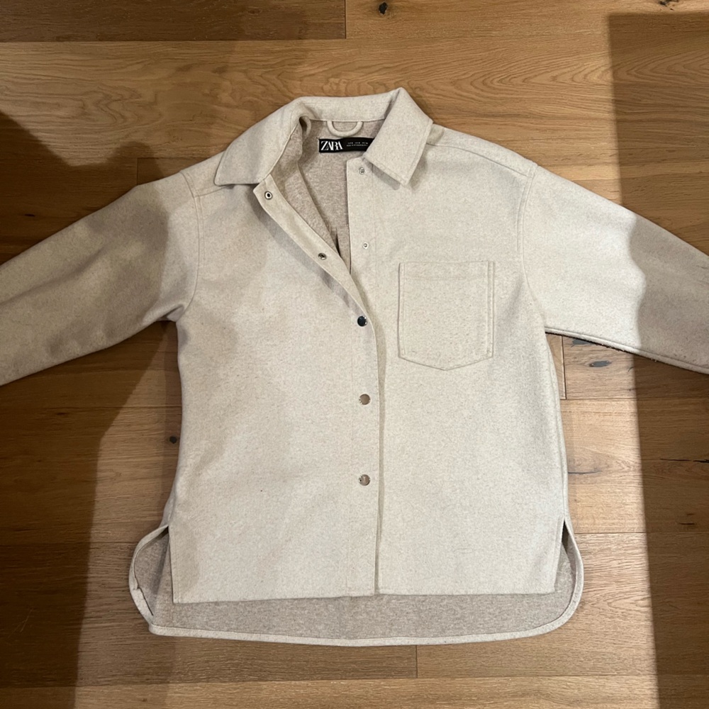 Zara Off-White Casual Shirt Jacket